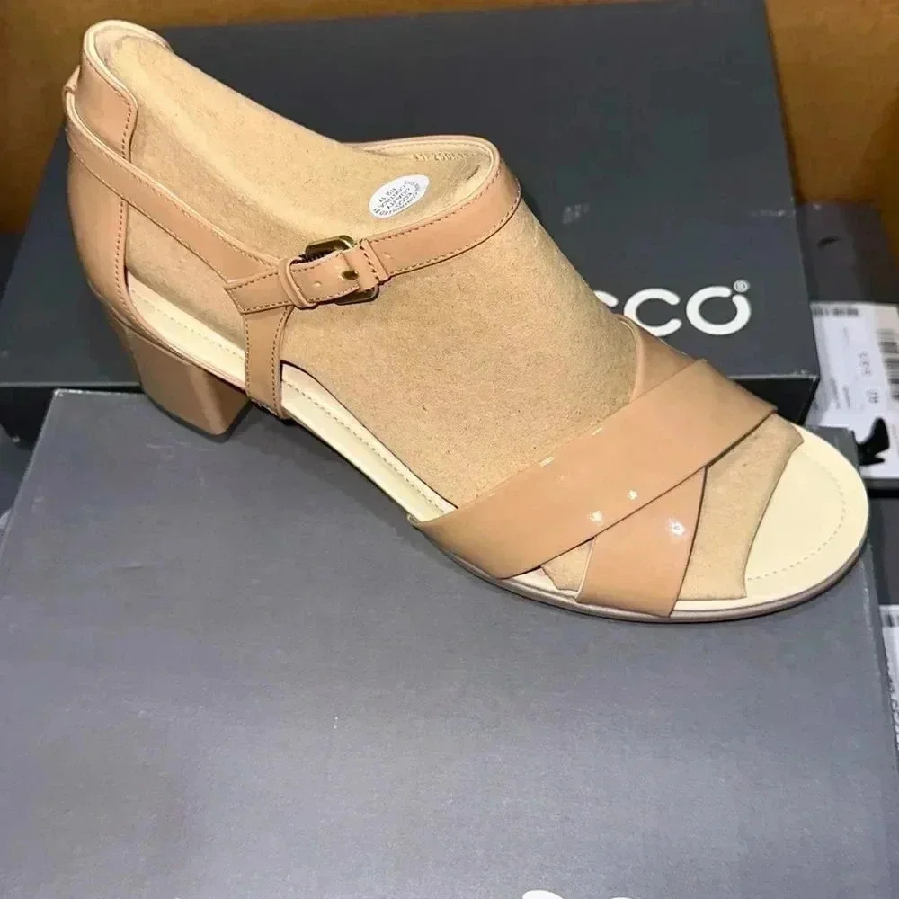 Ecco Shape 35 Block Sandal‎ Size 10-10.5
